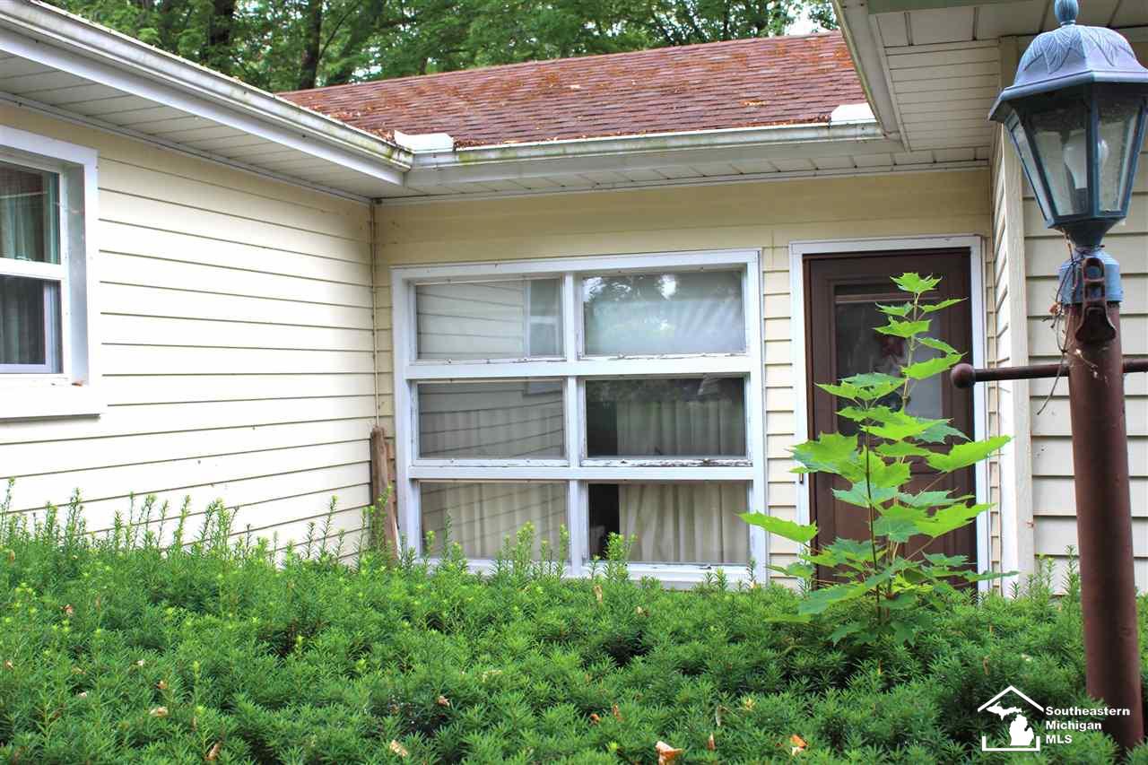 165 Ruff Drive Monroe, MI 48162 - Photo 3 of 42 Gallery Image 3