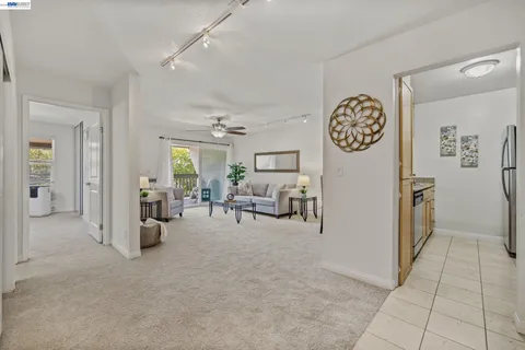 $299,800 | 1087 Murrieta Boulevard, Unit 339, Livermore, CA 94550