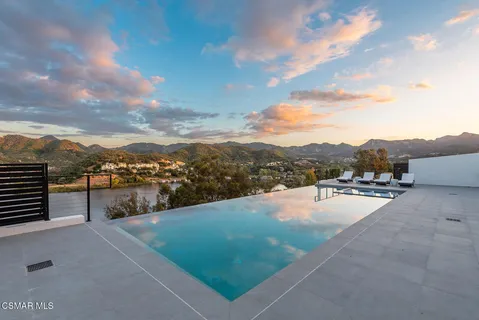 $12,495,000 | 461 Lake Sherwood Drive, Westlake Village, CA 91361