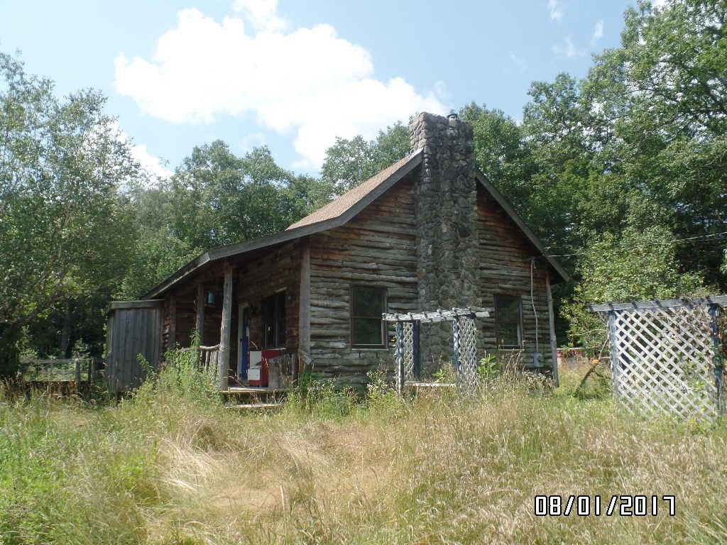 425 Queen Lake Road Phillipston, MA 01331 - Photo 1 of 11 Gallery Image 1