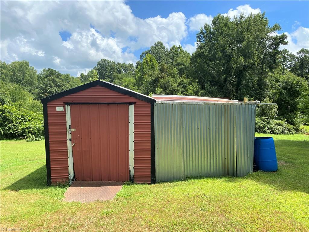6603 Company Mill Road Climax, NC 27233 - Photo 22 of 24 Additional outbuildings