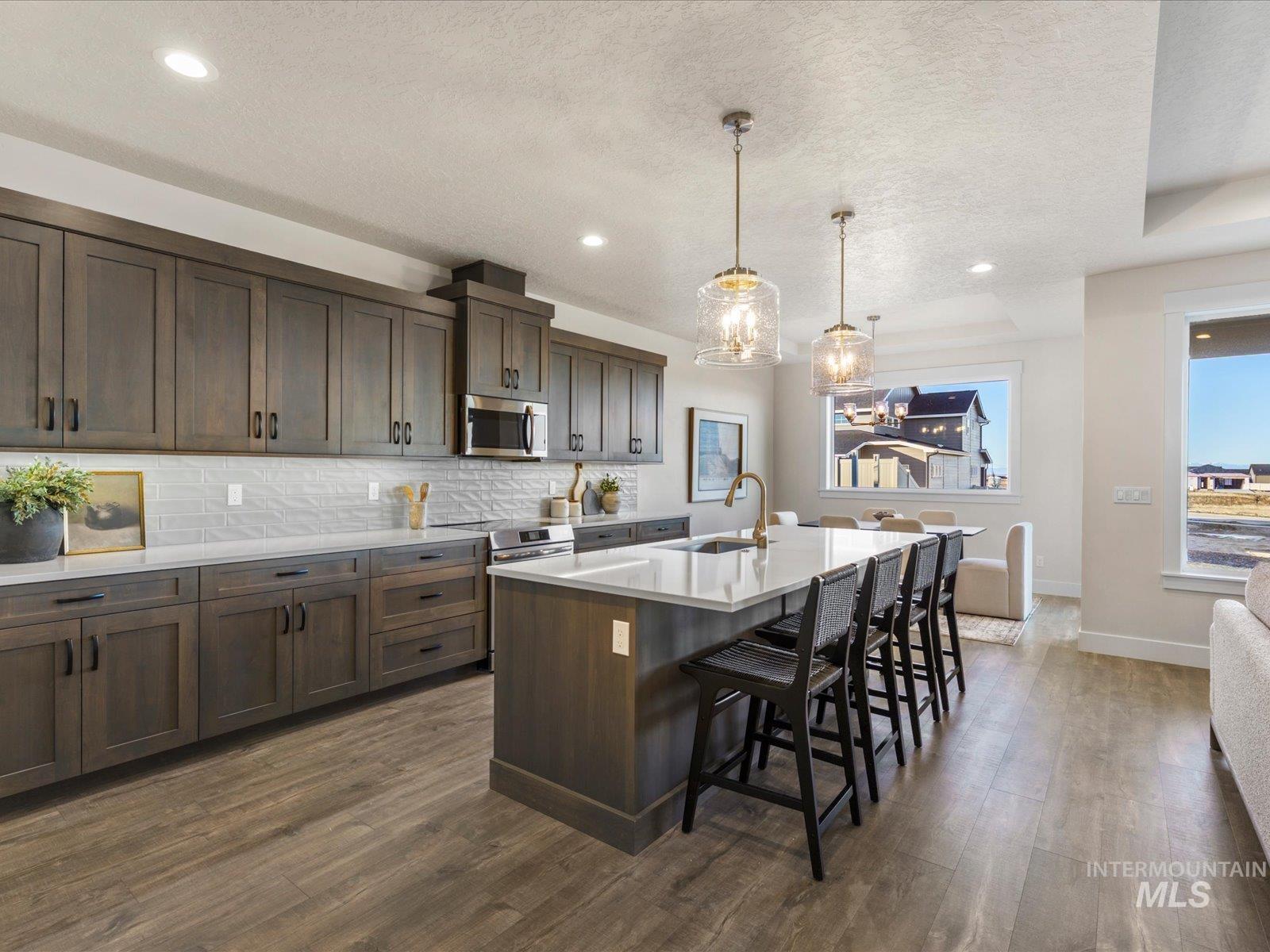 375 South Strut Way Boise, ID 83716 - Photo 10 of 47