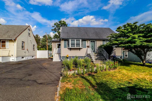 $459,900 | 13 Meade Street, Sewaren, NJ 07077