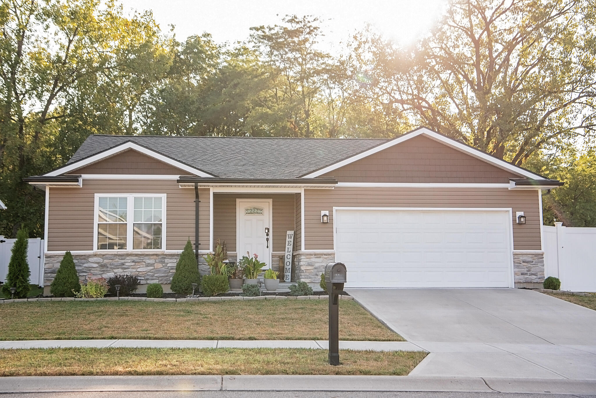 4168 Midfield Street Springfield, OH 45503 - Photo 1 of 25 Gallery Image 1