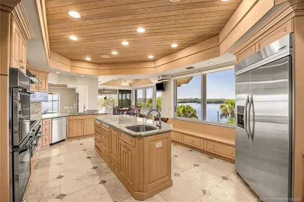 $5,999,888 | 12198 Southeast Riverbend Lane, Port St. Lucie, FL 34984