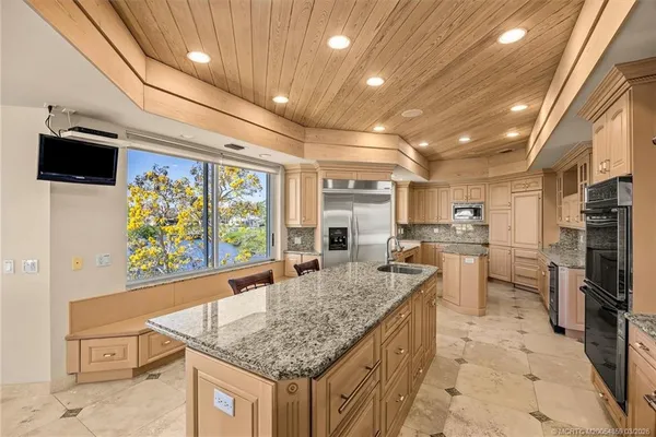 $5,999,888 | 12198 Southeast Riverbend Lane, Port St. Lucie, FL 34984