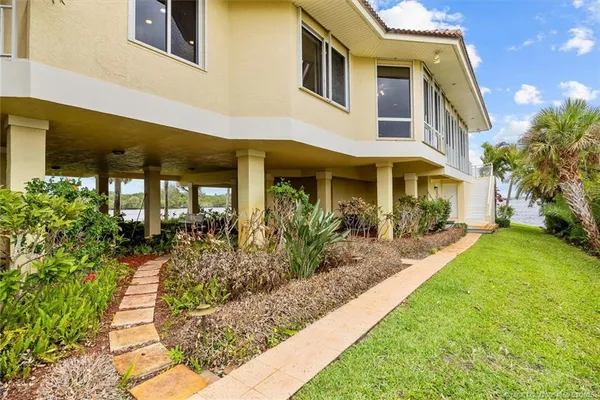 $5,999,888 | 12198 Southeast Riverbend Lane, Port St. Lucie, FL 34984
