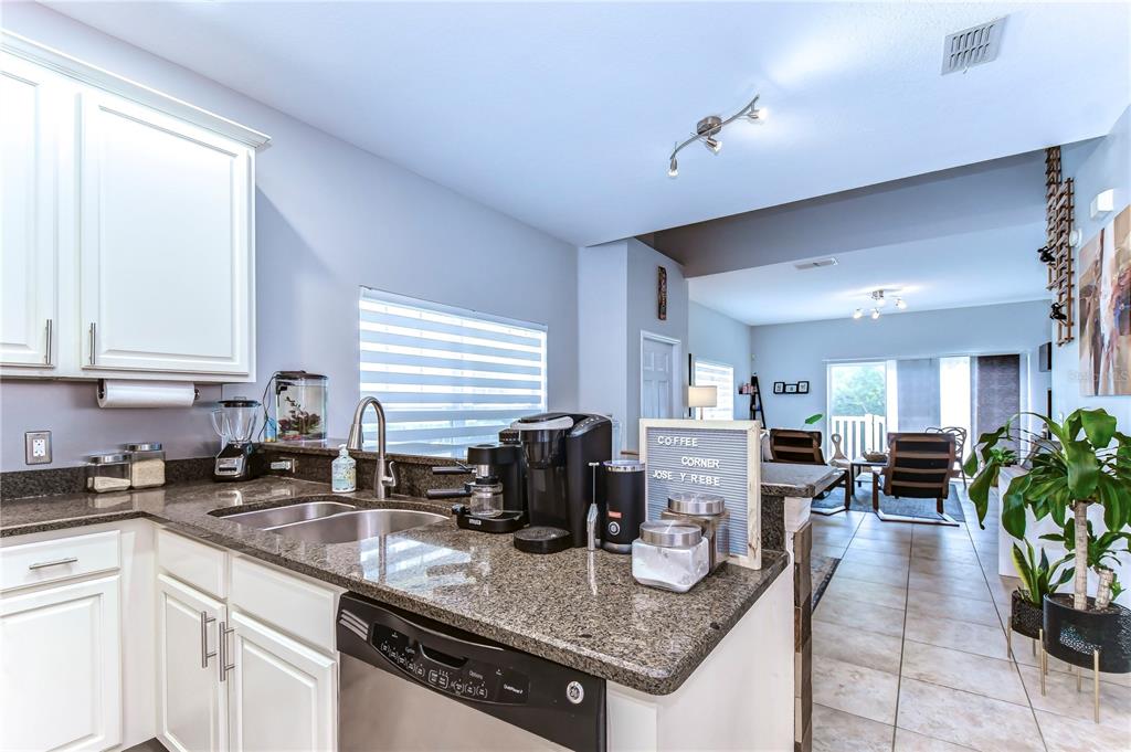 8507 Sandpiper Ridge Avenue Tampa, FL 33647 - Photo 16 of 48