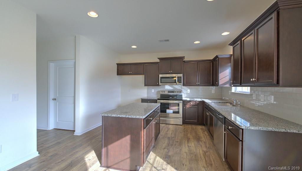 7008 Branch Fork Road Charlotte, NC 28215 - Photo 17 of 40 Gallery Image 17