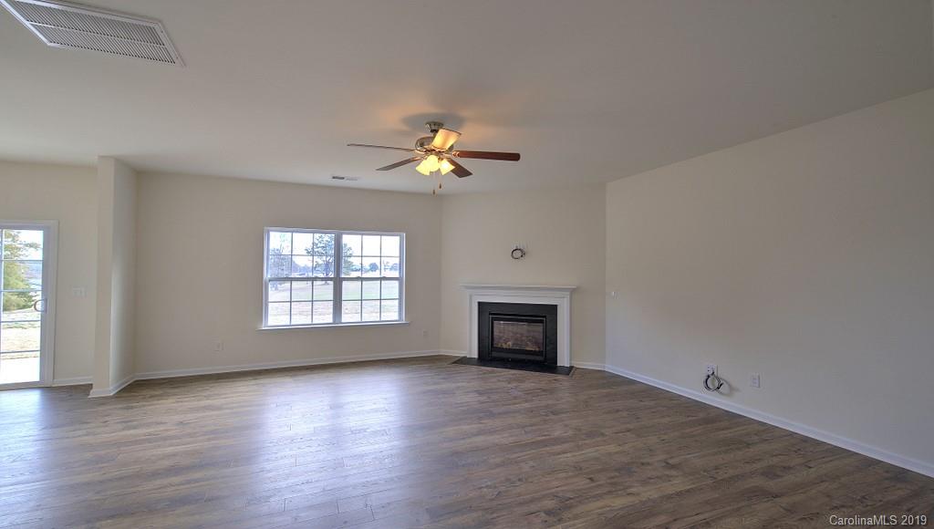 7008 Branch Fork Road Charlotte, NC 28215 - Photo 8 of 40 Gallery Image 8