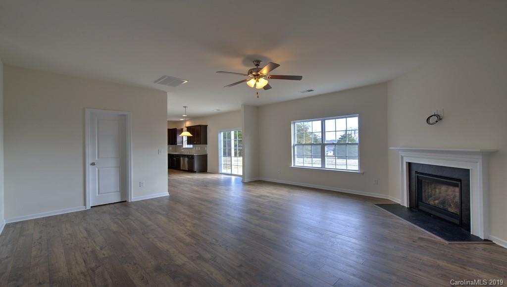 7008 Branch Fork Road Charlotte, NC 28215 - Photo 10 of 40 Gallery Image 10