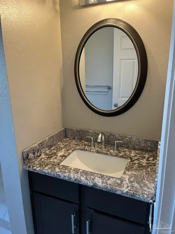 $2,275 | 104 Navarre Street, Gulf Breeze, FL 32561