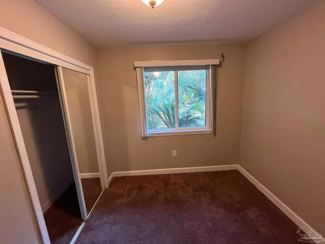 $2,275 | 104 Navarre Street, Gulf Breeze, FL 32561