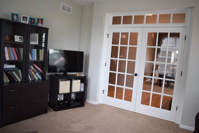 268 Monument Road Elgin, IL 60124 - Photo 15 of 25