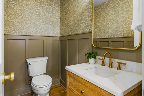 a bathroom with a bathtub