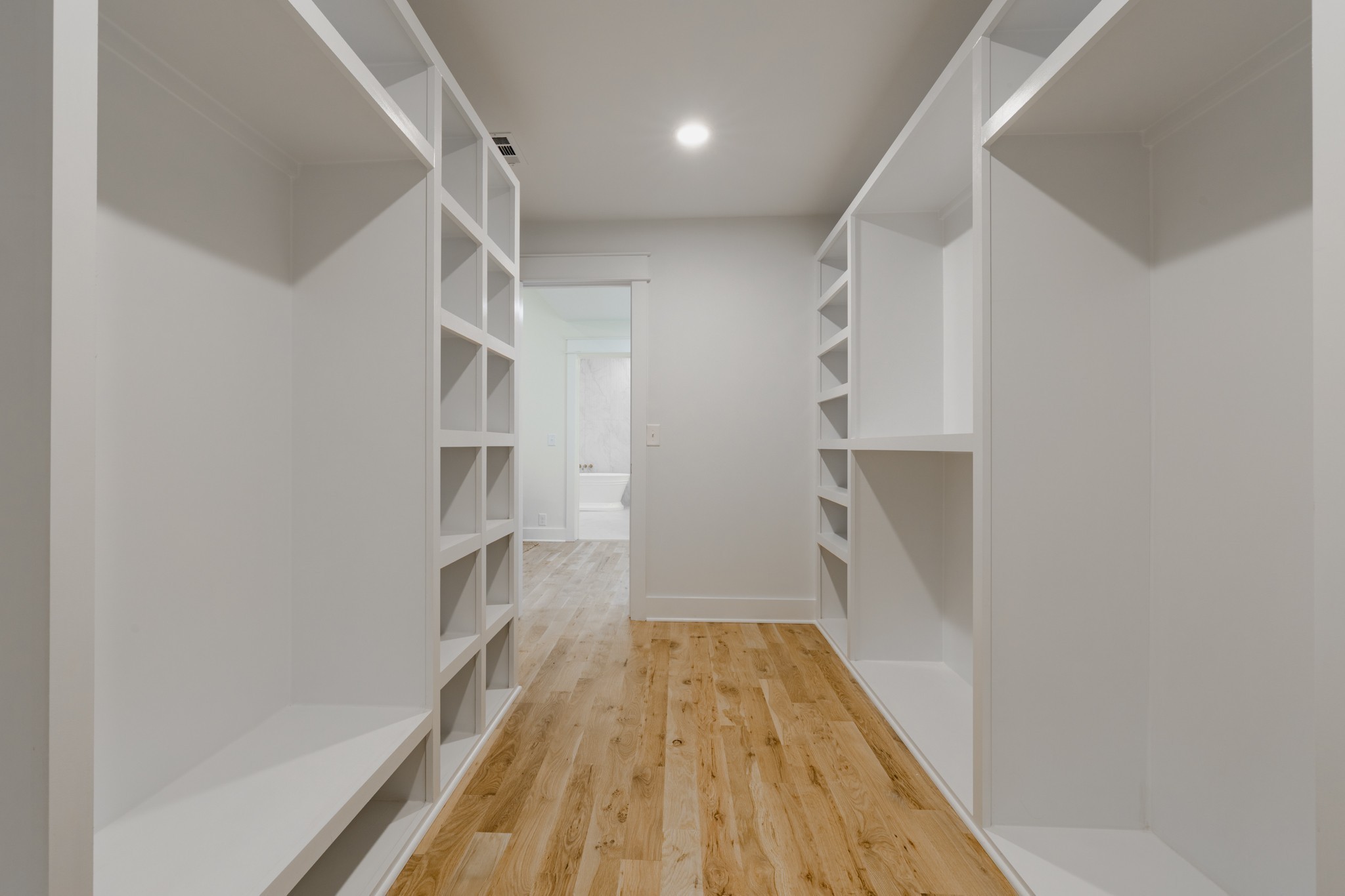 1629 Cairo Road Gallatin, TN 37066 - Photo 34 of 61 a view of gallery with wooden floor