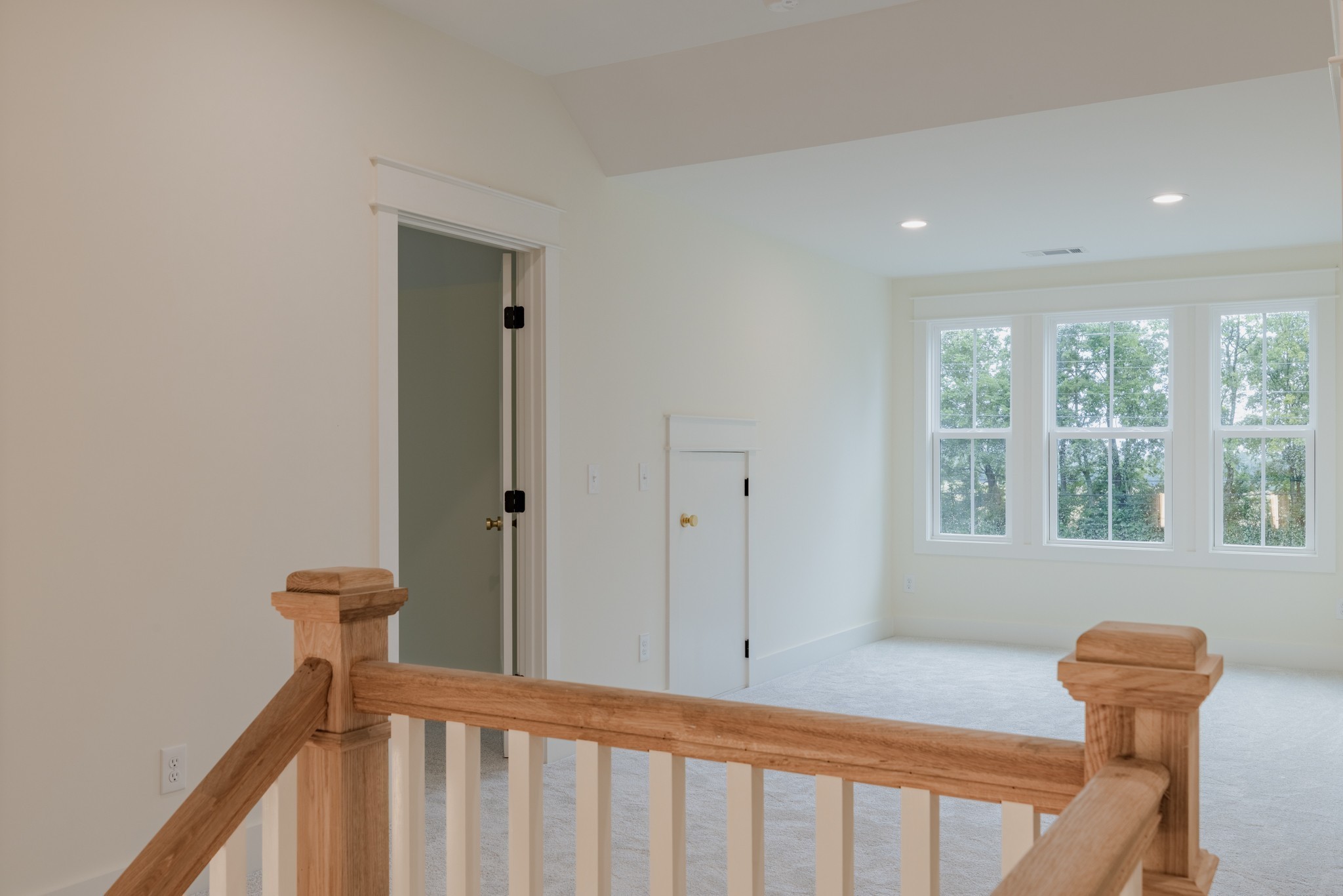 1629 Cairo Road Gallatin, TN 37066 - Photo 43 of 61 a view of a hallway with windows and stairs