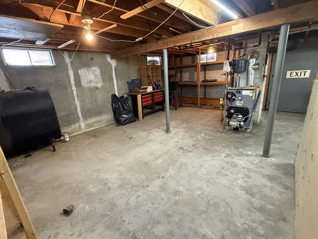 58 Arnold Road Sturbridge, MA 01518 - Photo 21 of 25 a view of a room with gym equipment