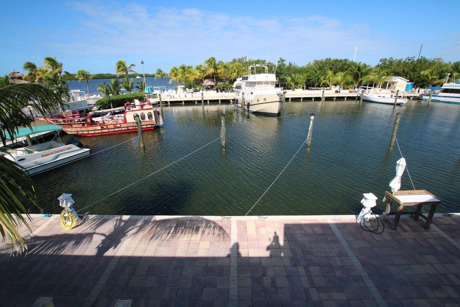 Lorelei boat slip 22 photo3