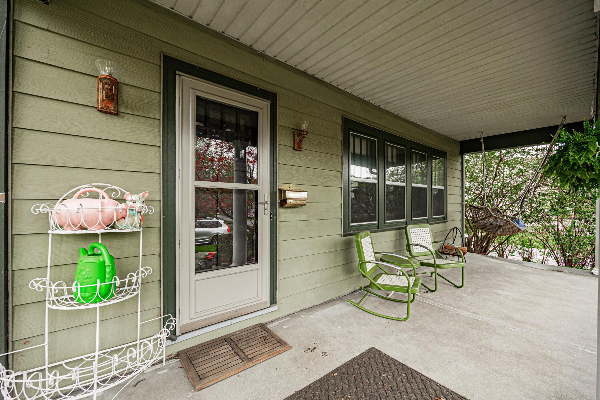 147 Chatham Road Columbus, OH 43214 - Photo 6 of 79 147 Chatham Rd 006