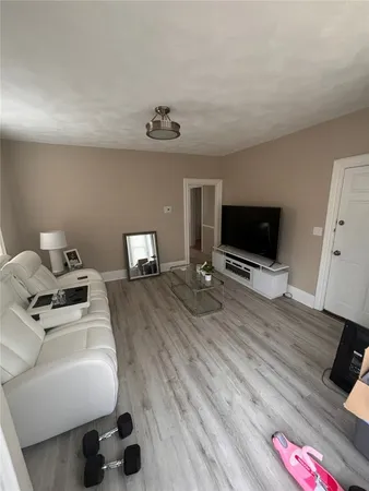 $2,200 | 100 Vandewater Street, Unit 2, Providence, RI 02908
