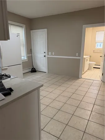 $1,900 | 100 Vandewater Street, Unit 2, Providence, RI 02908