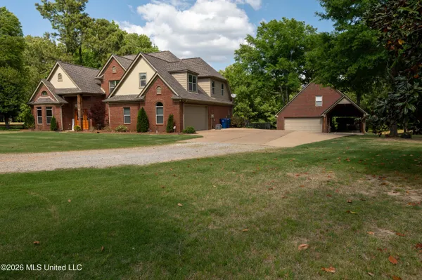 $724,900 | 1290 Robertson Road, Hernando, MS 38632