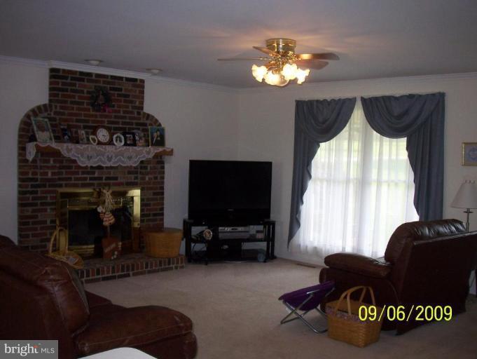 6939 Damascus Road Gaithersburg, MD 20882 - Photo 9 of 23 Family Room on main level!