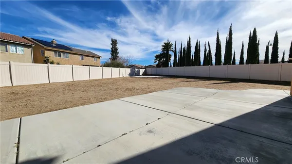 $2,900 | 13311 Falena Court, Victorville, CA 92392
