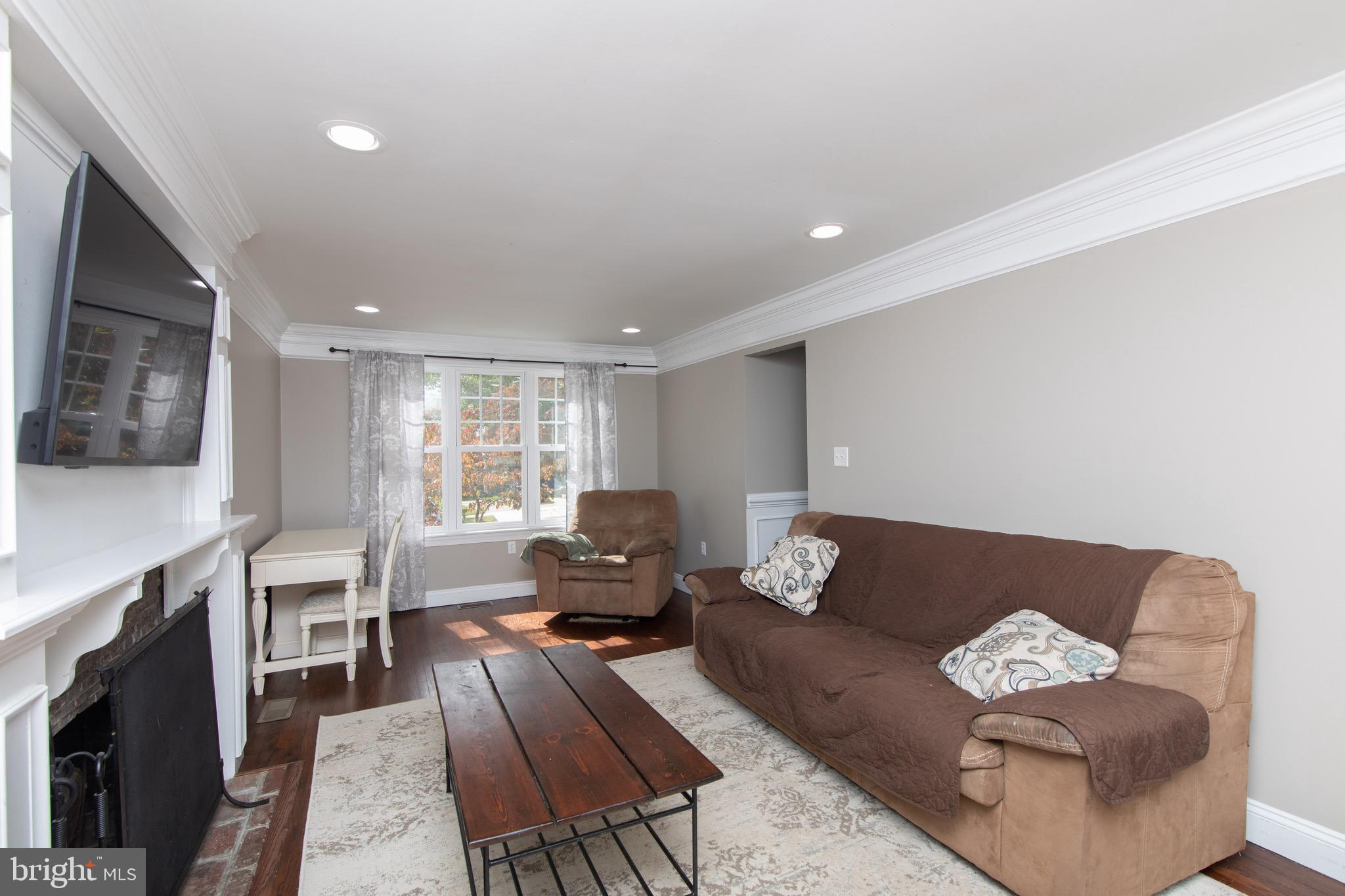 105 Forest Road Cherry Hill, NJ 08034 - Photo 13 of 39 Family Room
