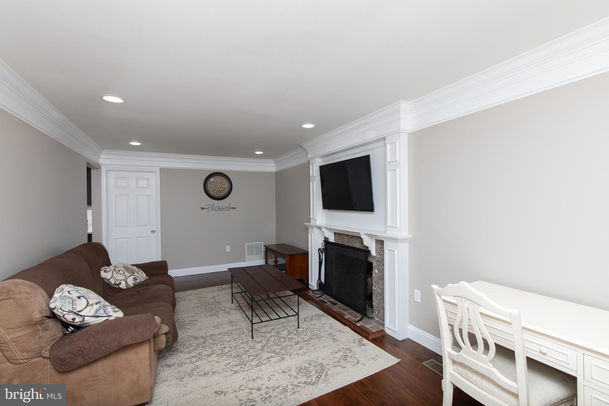 105 Forest Road Cherry Hill, NJ 08034 - Photo 15 of 39 Family Room