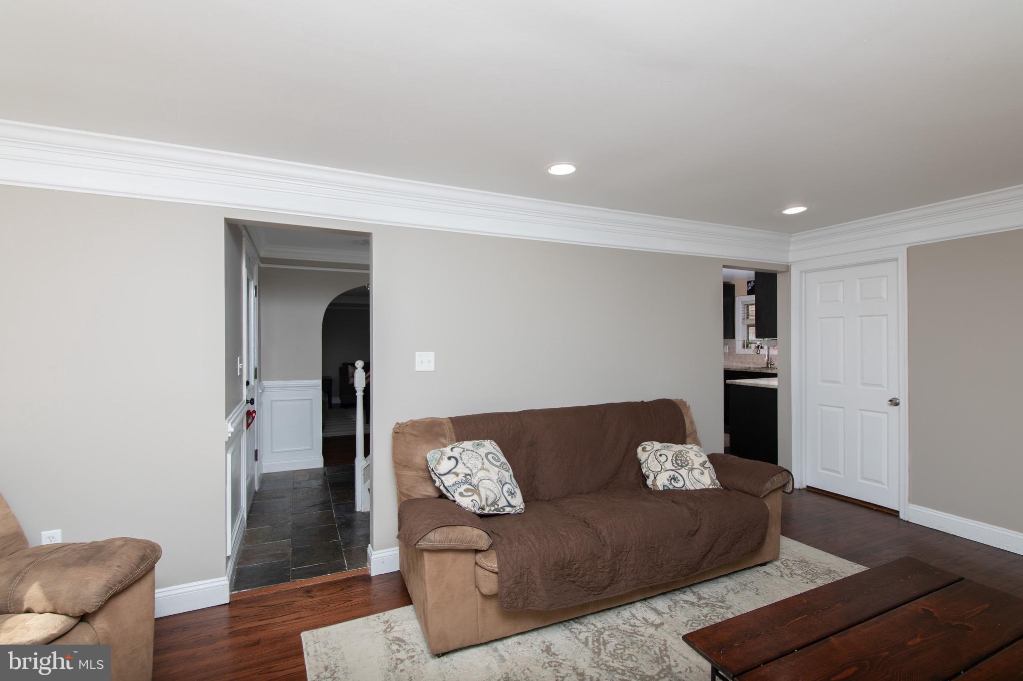 105 Forest Road Cherry Hill, NJ 08034 - Photo 16 of 39 Family Room