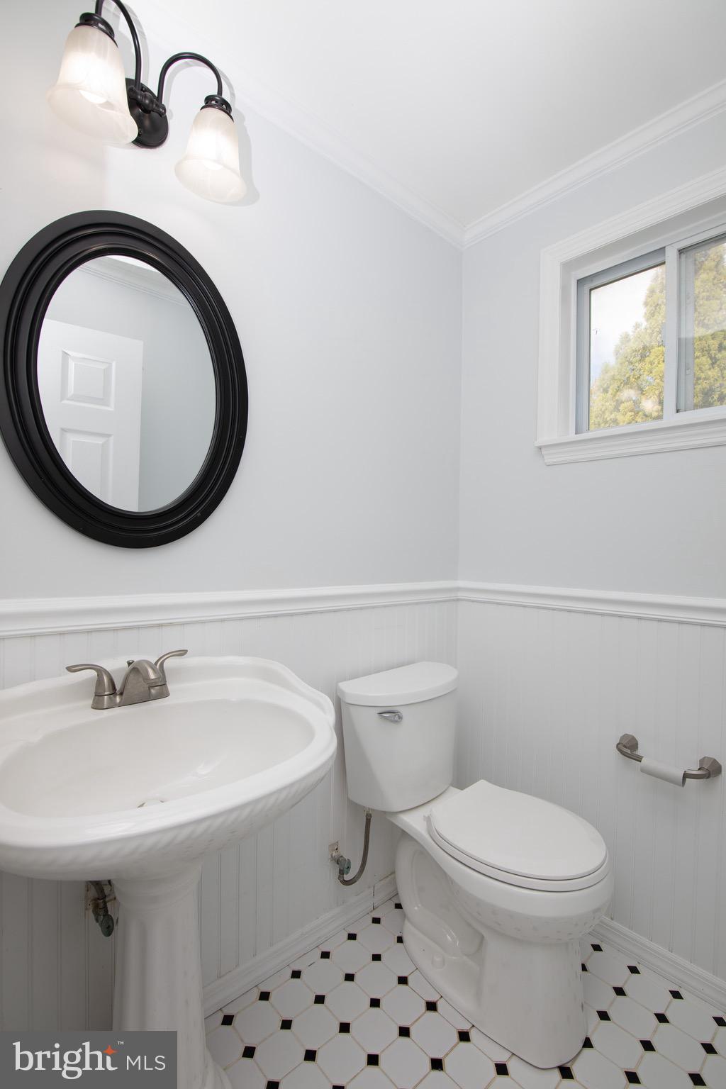 105 Forest Road Cherry Hill, NJ 08034 - Photo 17 of 39 Half Bathroom