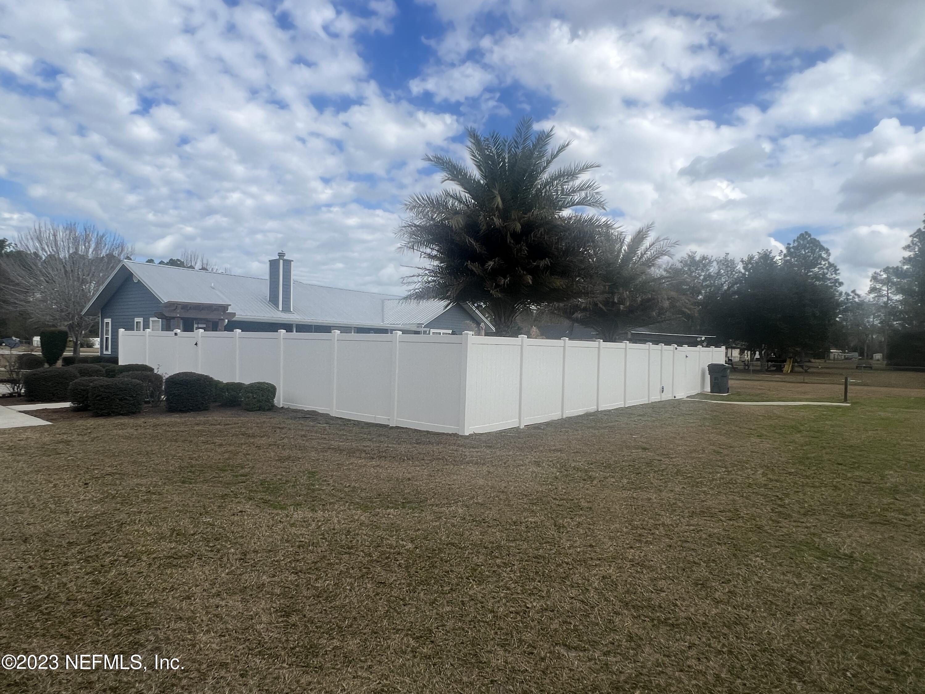 4244 Hickory Street Macclenny, FL 32063 - Photo 39 of 42 avery rear view