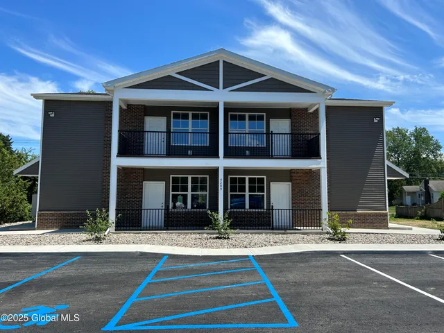 $85,200 | 4209 Menga Drive, Schenectady, NY 12304