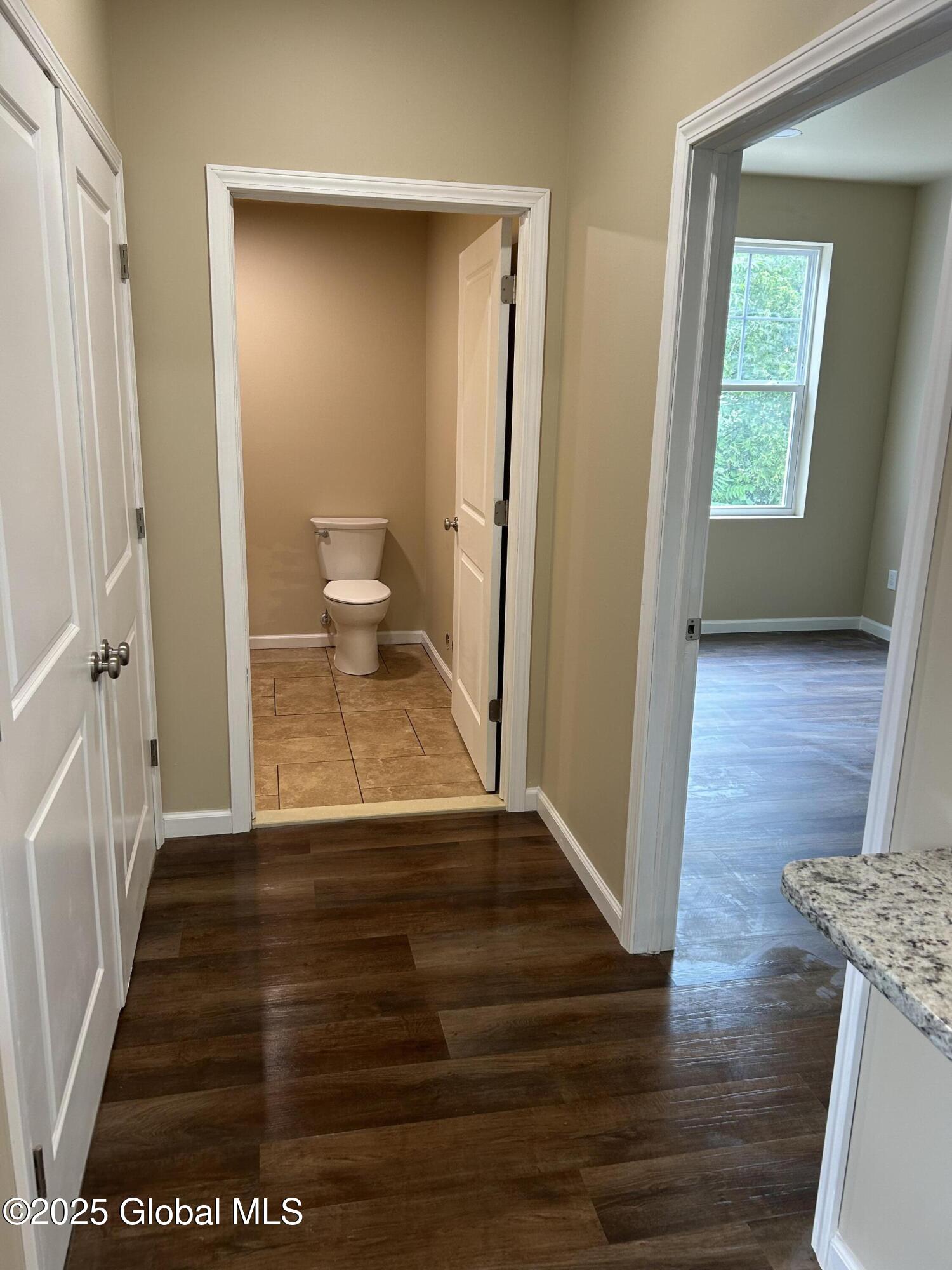 4209 Menga Drive Schenectady, NY 12304 - Photo 11 of 14 IMG_7825