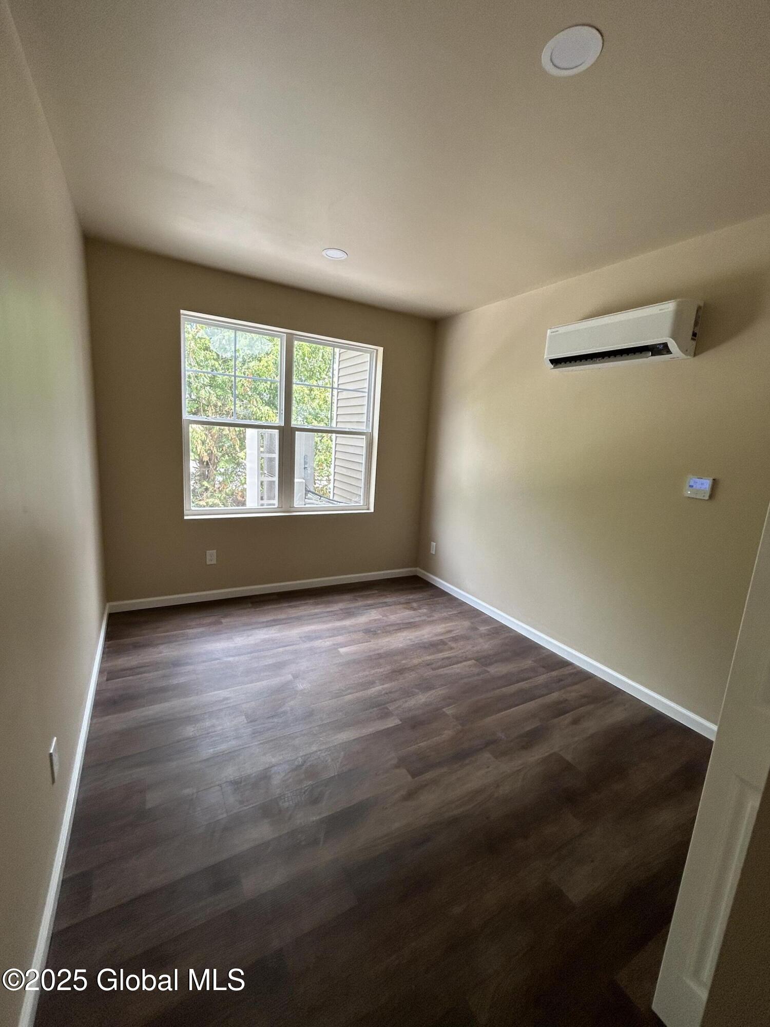 4209 Menga Drive Schenectady, NY 12304 - Photo 8 of 14 IMG_7836