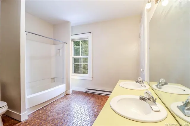 $1,995 | 23 South Main Street, Unit C, New Milford, CT 06776