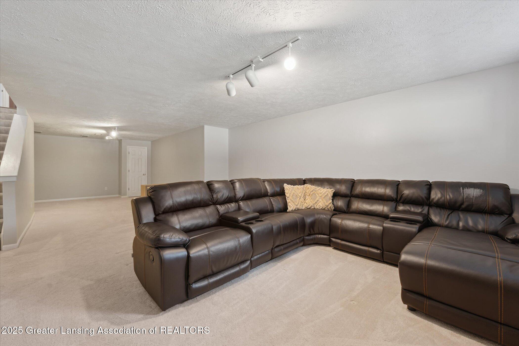 2415 North Aurelius Road, Unit 7 Holt, MI 48842 - Photo 25 of 34 29-2415-Aurelius-Rd-#7-Holt-MI-48842--06