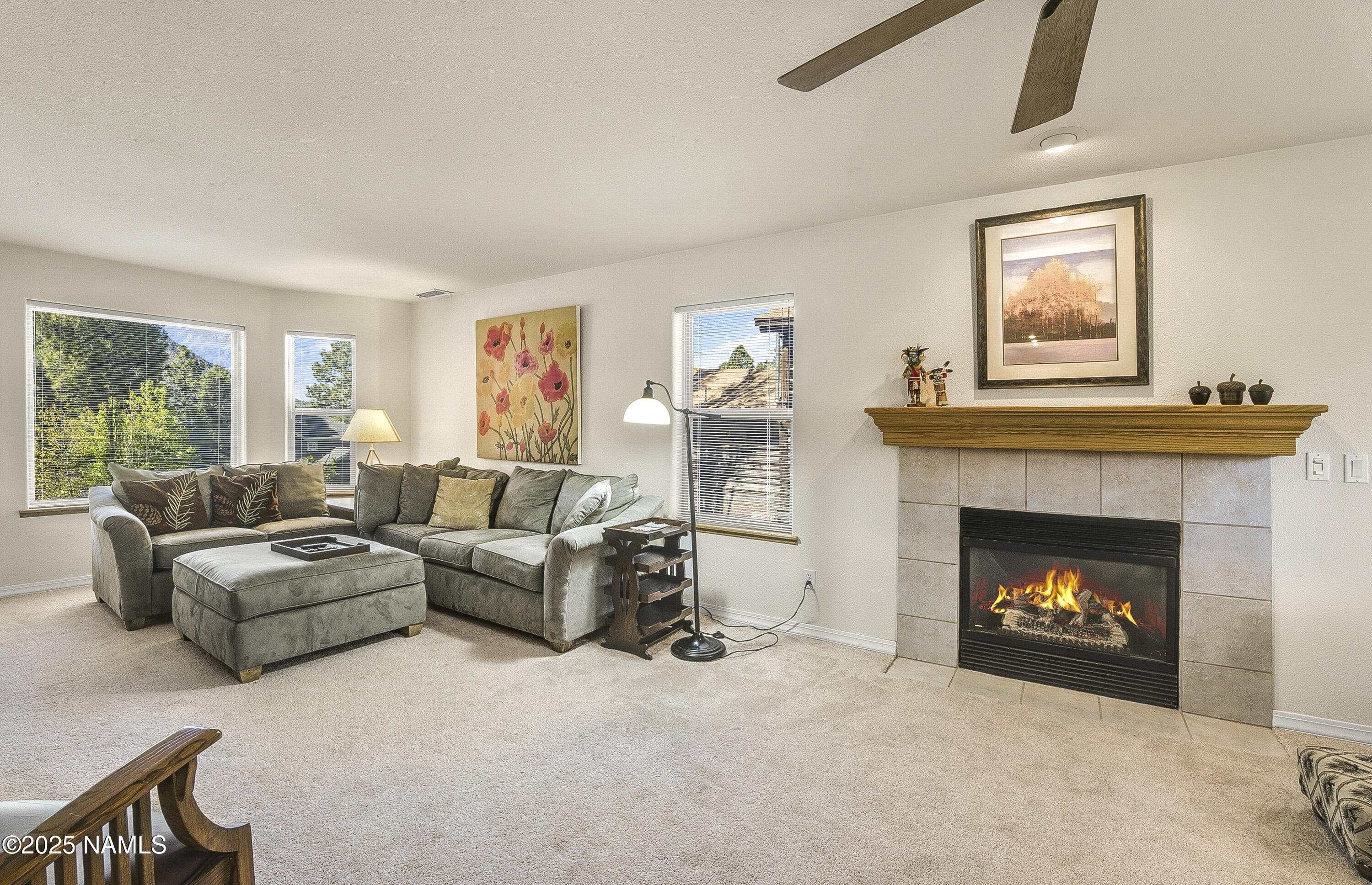 2545 North Broken Circle Road Flagstaff, AZ 86004 - Photo 3 of 29 Living area
