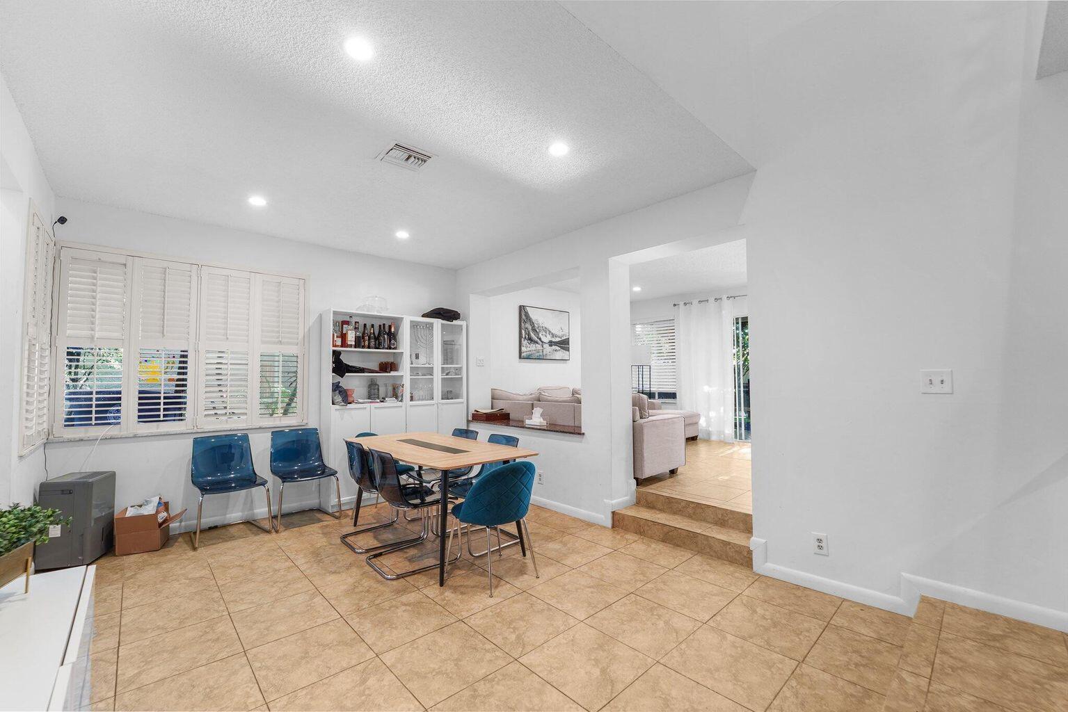 6750 Boca Pines Trail, Unit D Boca Raton, FL 33433 - Photo 8 of 22 IMG_1002