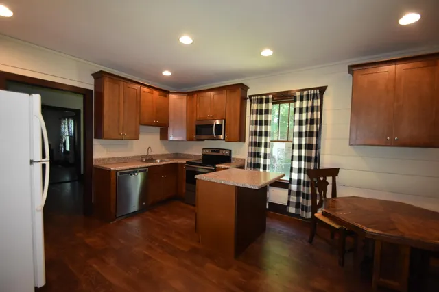 $1,500 | 192 Gray Street, Ringgold, GA 30736