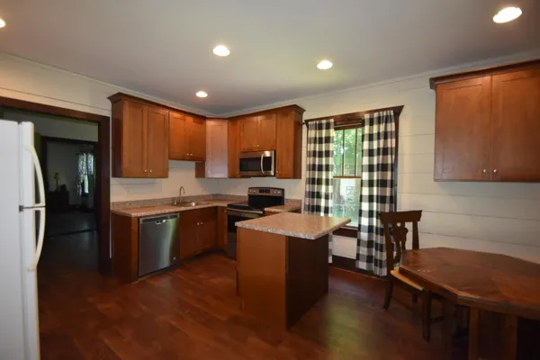 $1,500 | 192 Gray Street, Ringgold, GA 30736