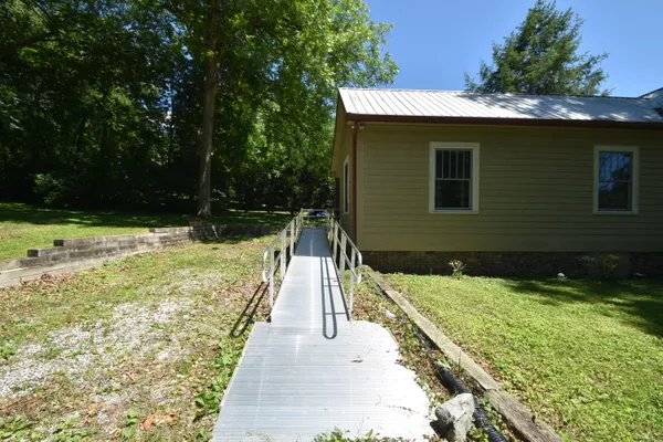 $1,500 | 192 Gray Street, Ringgold, GA 30736