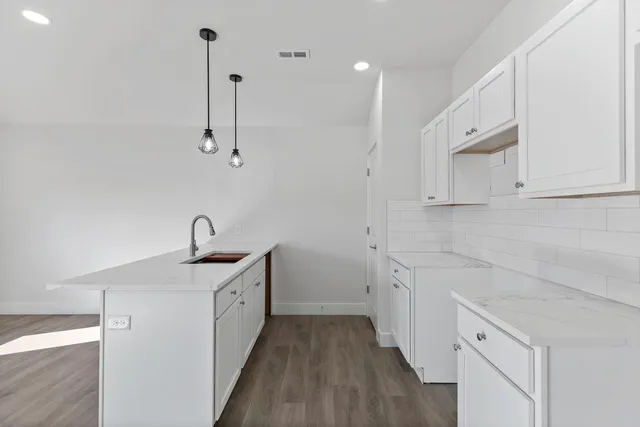 $259,400 | 2008 Grn Acrs Drive, Adrian, MI 49221