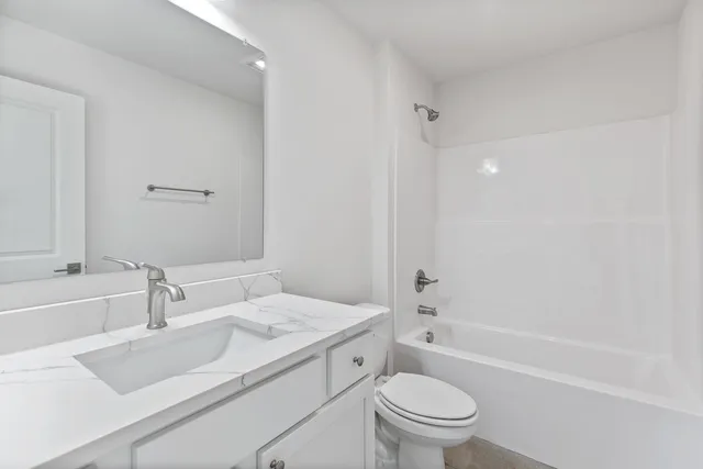 $259,400 | 2008 Grn Acrs Drive, Adrian, MI 49221