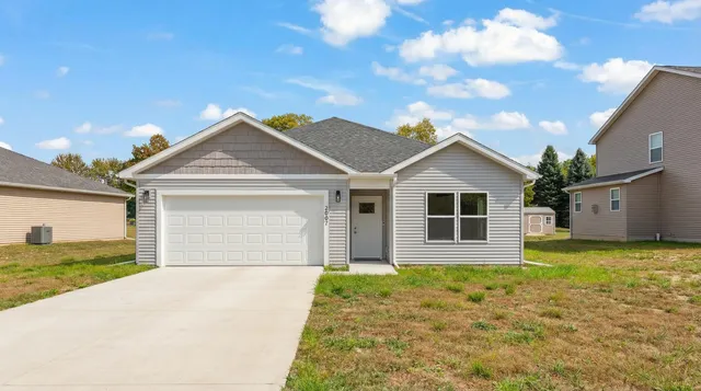 $263,300 | 2008 Grn Acrs Drive, Adrian, MI 49221