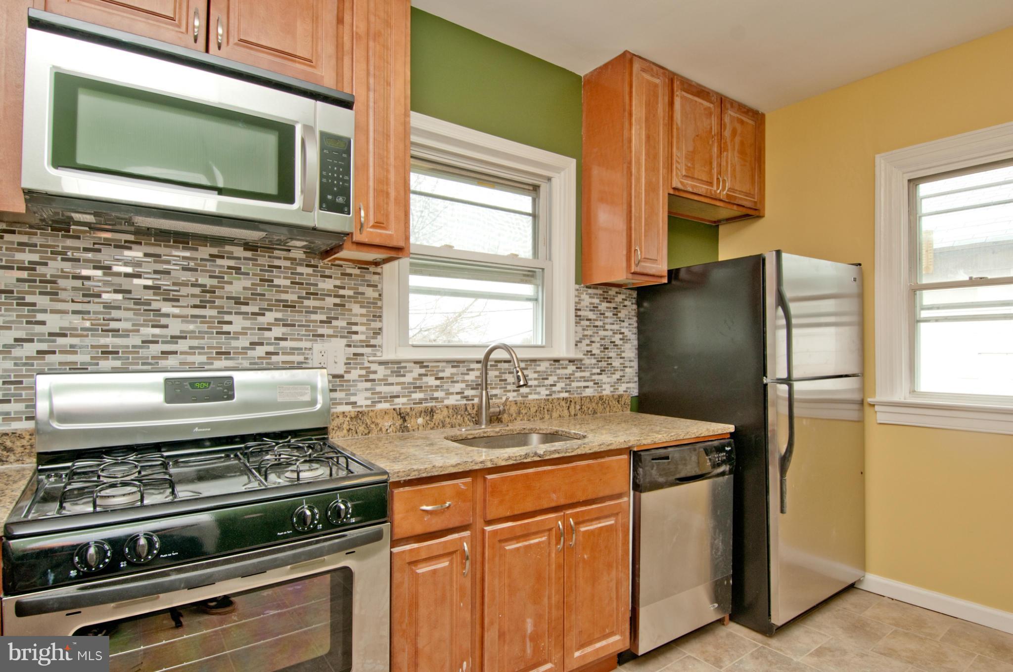 7502 Old Harford Road Baltimore, MD 21234 - Photo 3 of 30 Kitchen