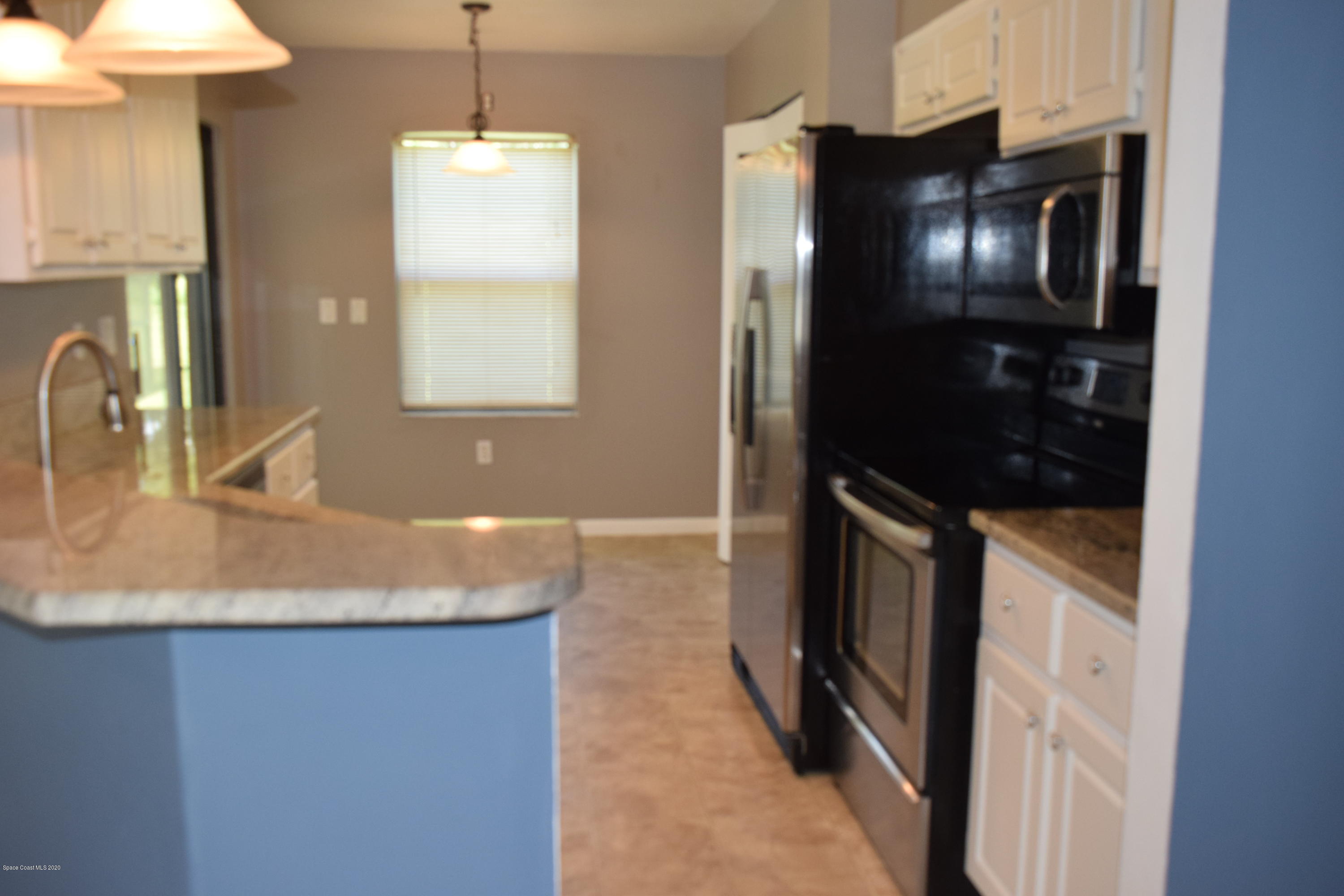 749 Furth Road Northwest Palm Bay, FL 32907 - Photo 8 of 25 DSC_0092