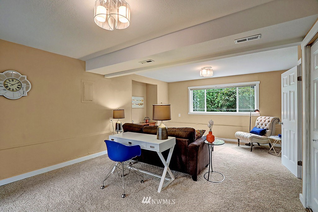 707 204th Street Southeast Bothell, WA 98012 - Photo 14 of 18